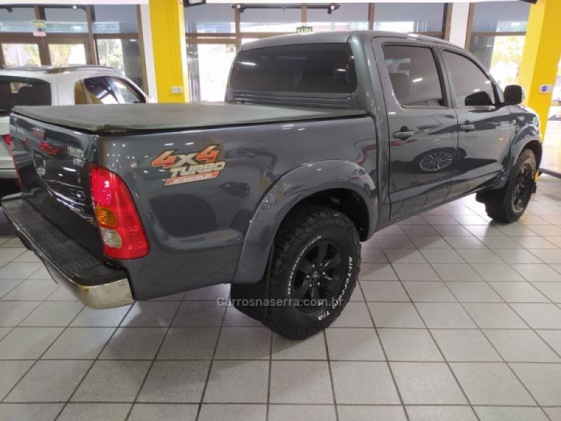 HILUX 3.0 SRV 4X4 CD 16V TURBO INTERCOOLER DIESEL 4P MANUAL - 2011 - CAXIAS DO SUL