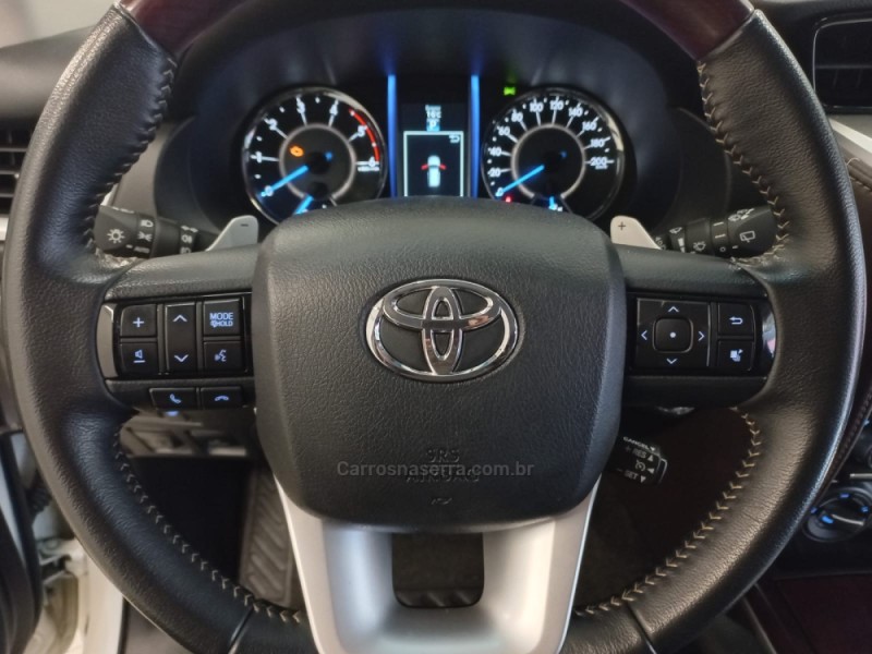 HILUX SW4 2.8 SRX 4X4 16V TURBO INTERCOOLER DIESEL 4P AUTOMÁTICO - 2017 - FLORES DA CUNHA