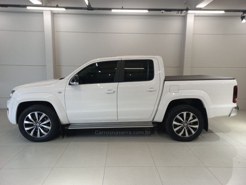 AMAROK 3.0 V6 TDI HIGHLINE CD DIESEL 4MOTION AUTOMÁTICO - 2020 - FLORES DA CUNHA