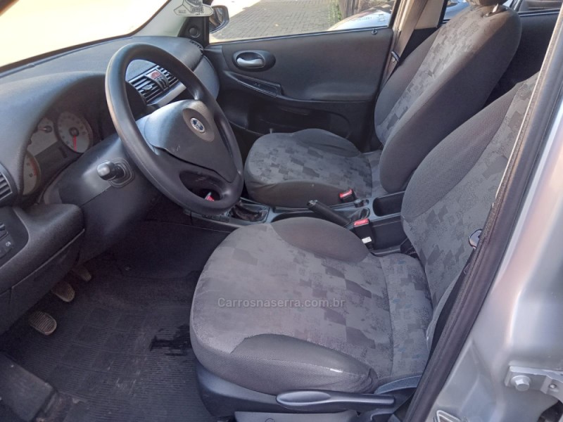 STILO 1.8 MPI CONNECT 8V GASOLINA 4P MANUAL - 2003 - GUAPORé