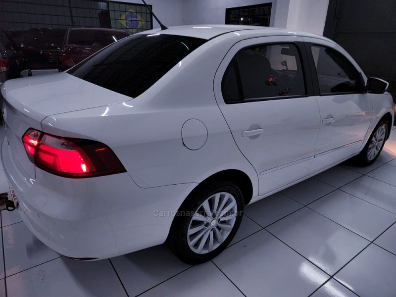 VOYAGE 1.0 MI 8V FLEX 4P MANUAL - 2014 - CAMPO BOM