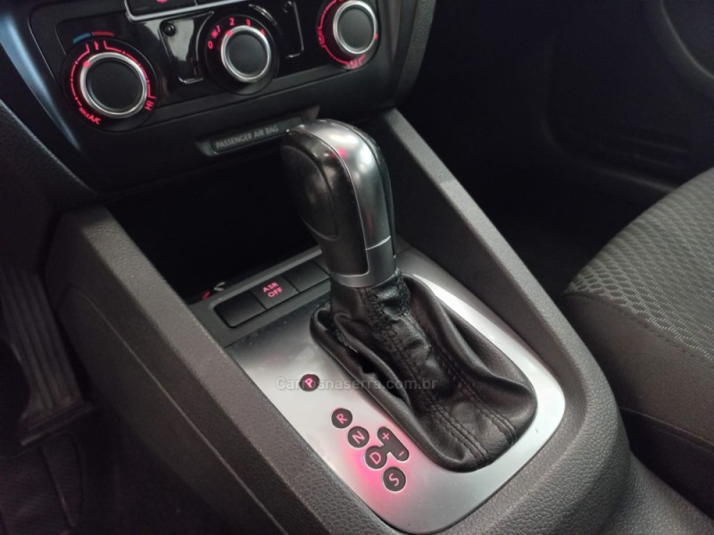 JETTA 2.0 COMFORTLINE FLEX 4P TIPTRONIC - 2013 - FLORES DA CUNHA