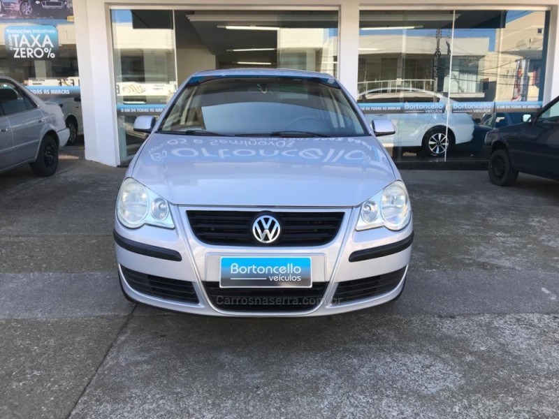 POLO SEDAN 1.6 MI 8V FLEX 4P MANUAL