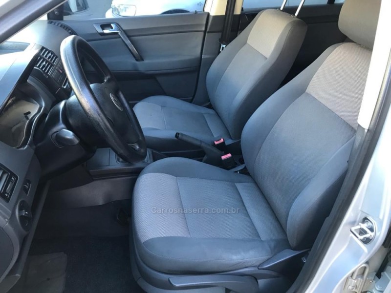 POLO SEDAN 1.6 MI 8V FLEX 4P MANUAL - 2008 - GUAPORé
