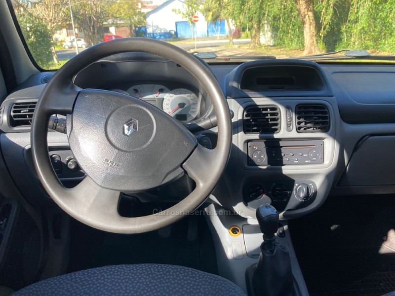 CLIO 1.6 PRIVILÉGE SEDAN 16V FLEX 4P MANUAL - 2007 - FARROUPILHA