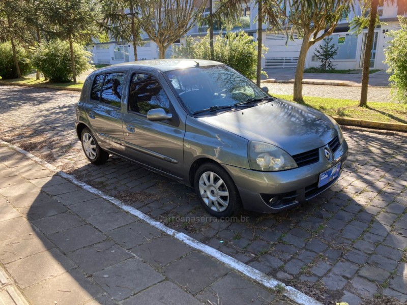CLIO 1.6 PRIVILÉGE SEDAN 16V FLEX 4P MANUAL - 2007 - FARROUPILHA