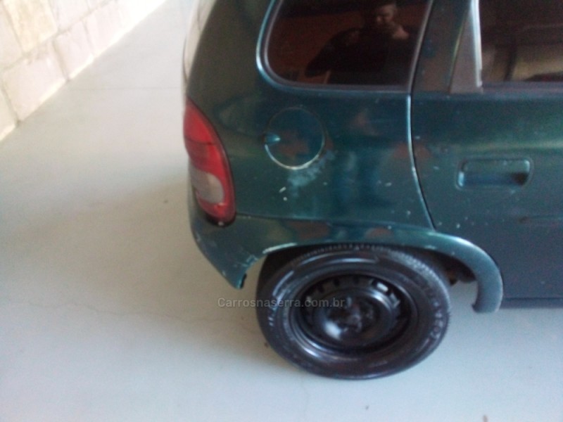 CORSA 1.6 MPFI GL 8V GASOLINA 4P MANUAL - 2001 - FLORES DA CUNHA