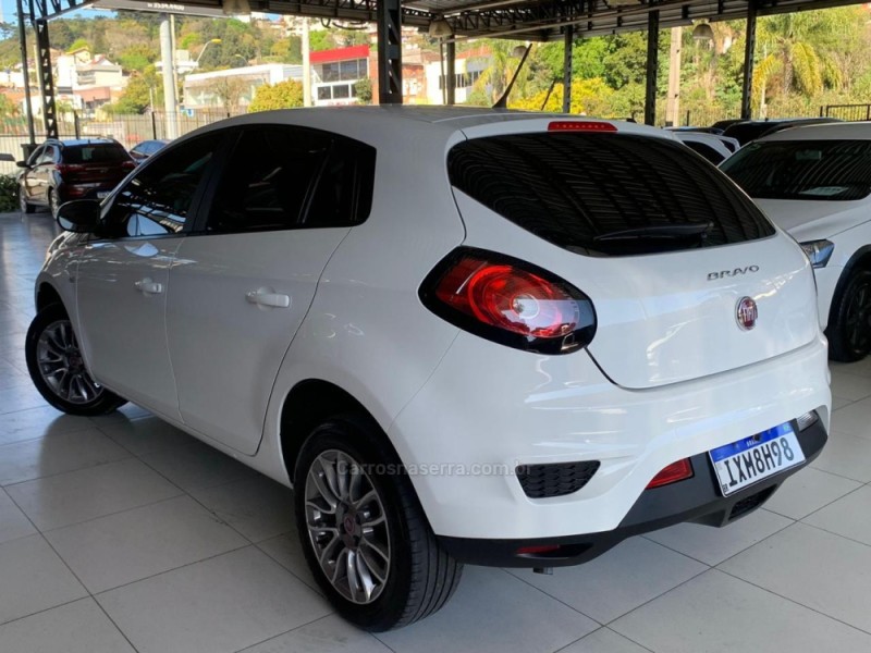 BRAVO 1.8 ESSENCE 16V FLEX 4P AUTOMATIZADO - 2016 - CAXIAS DO SUL