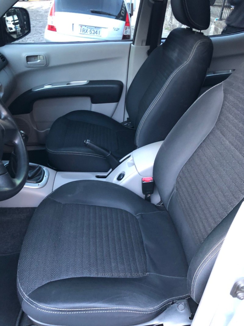 L200 TRITON 2.4 HLS 4X2 CD 16V FLEX 4P MANUAL - 2016 - GARIBALDI