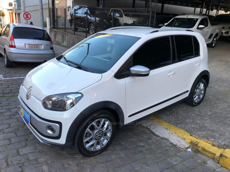 UP 1.0 CROSS T.FLEX 12V 4P MANUAL - 2015 - GARIBALDI