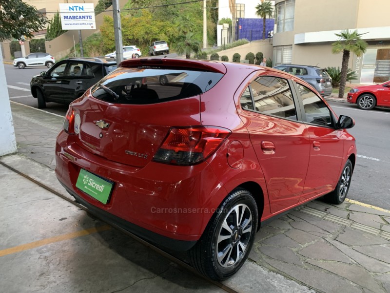 ONIX 1.4 MPFI LTZ 8V FLEX 4P MANUAL - 2014 - BENTO GONçALVES