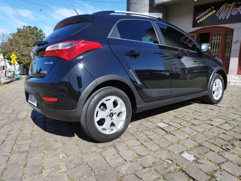 HB20X 1.6 16V PREMIUM FLEX 4P AUTOMÁTICO - 2014 - FARROUPILHA