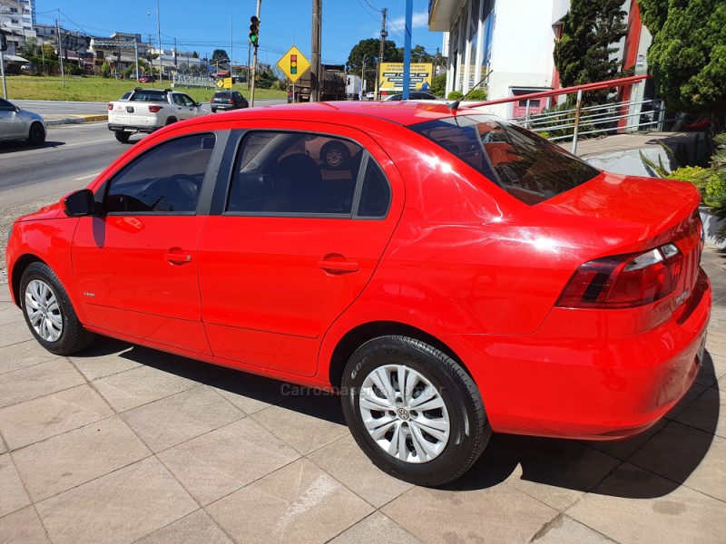 VOYAGE 1.6 MI TREND 8V FLEX 4P MANUAL - 2013 - FARROUPILHA