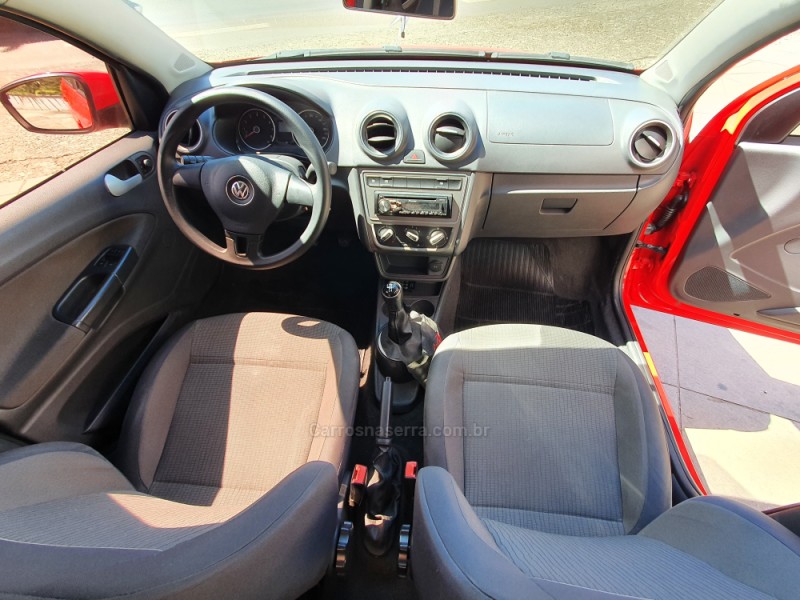VOYAGE 1.6 MI TREND 8V FLEX 4P MANUAL - 2013 - FARROUPILHA