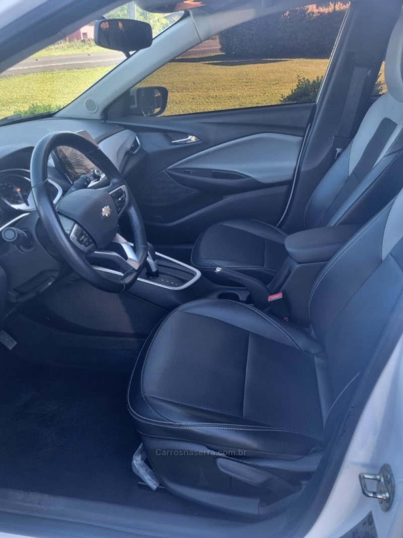 ONIX  1.0	PREMIER PLUS 12V TURBO FLEX 4P AUTOMÁTICO - 2020 - BOM PRINCíPIO