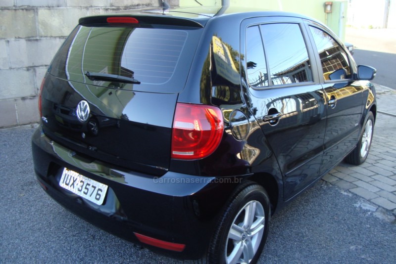 FOX 1.0 MI TRENDLINE 8V FLEX 4P MANUAL - 2014 - CAXIAS DO SUL