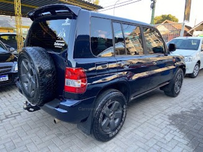 PAJERO TR4 2.0 4X4 16V FLEX 4P MANUAL - 2004 - CANELA
