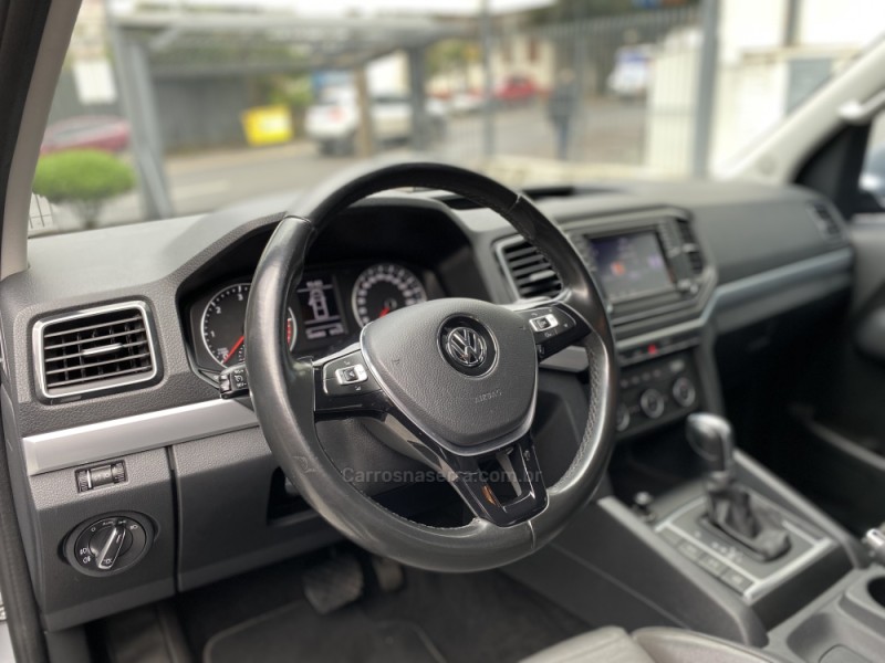AMAROK 2.0 HIGHLINE 4X4 CD 16V TURBO INTERCOOLER DIESEL 4P AUTOMÁTICO - 2017 - CAXIAS DO SUL