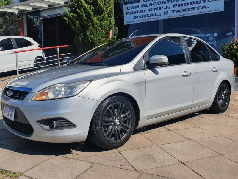focus 2.0 glx sedan 16v flex 4p automatico 2013 farroupilha