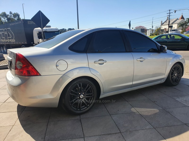 FOCUS 2.0 GLX SEDAN 16V FLEX 4P AUTOMÁTICO - 2013 - FARROUPILHA