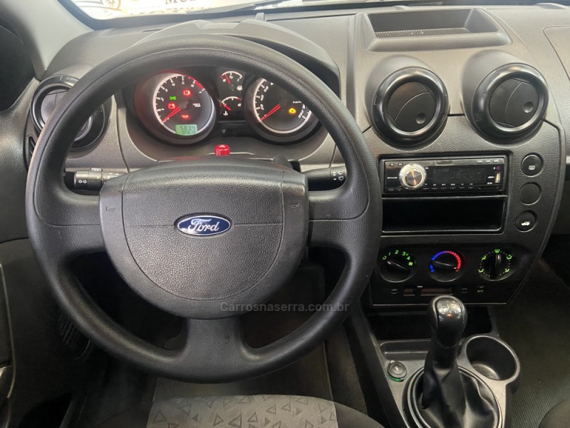 FIESTA 1.0 ROCAM SE 8V FLEX 4P MANUAL - 2014 - CAXIAS DO SUL