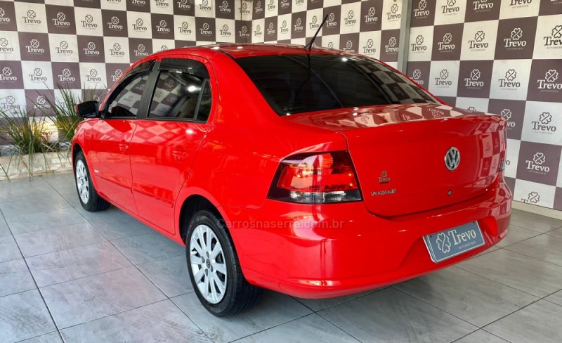 VOYAGE 1.0 MI TRENDLINE 8V FLEX 4P MANUAL - 2012 - TAQUARA