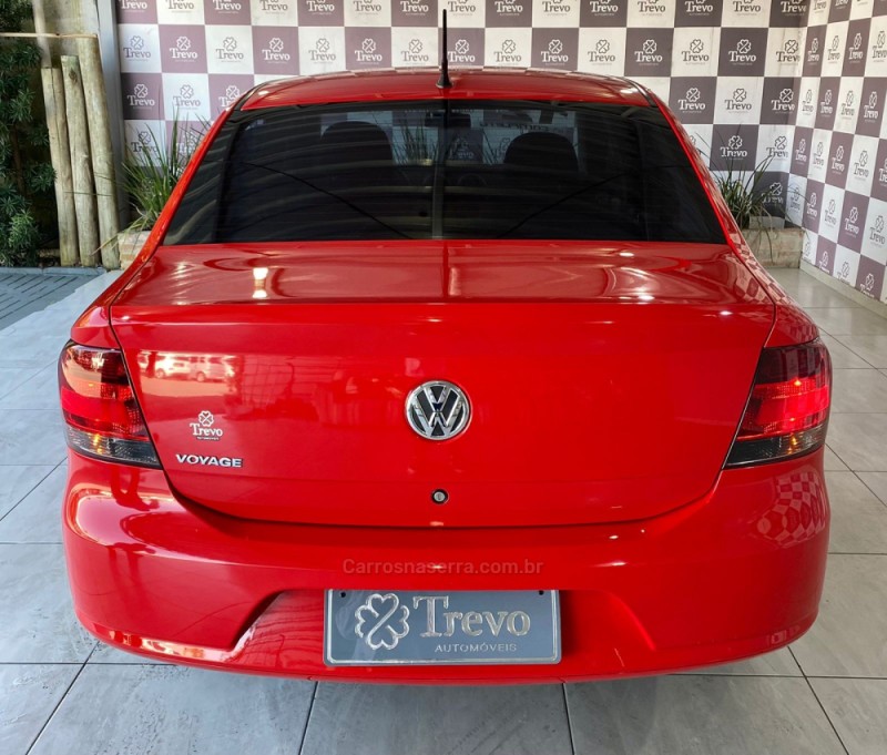 VOYAGE 1.0 MI TRENDLINE 8V FLEX 4P MANUAL - 2012 - TAQUARA