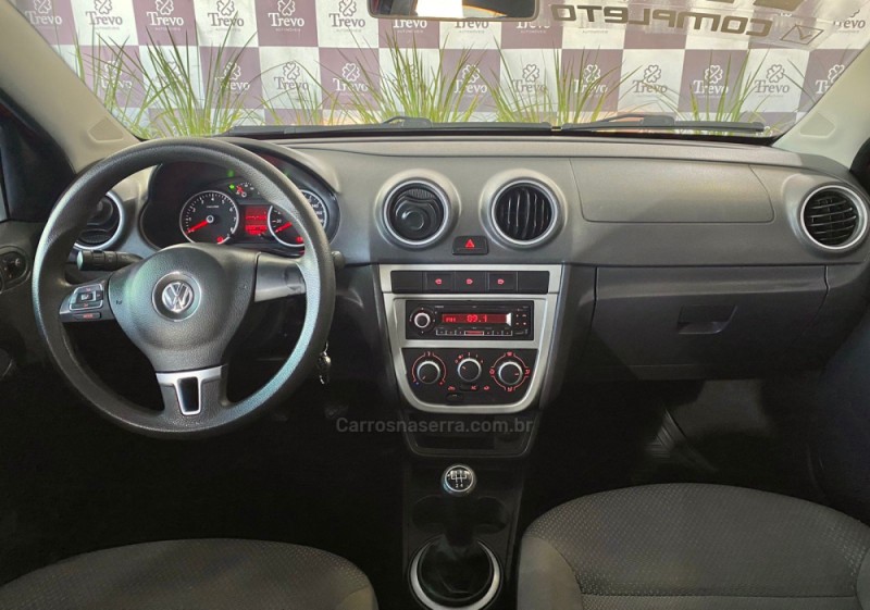 VOYAGE 1.0 MI TRENDLINE 8V FLEX 4P MANUAL - 2012 - TAQUARA