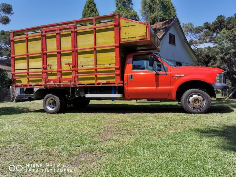 F-4000 4X4 - 2016 - CANELA