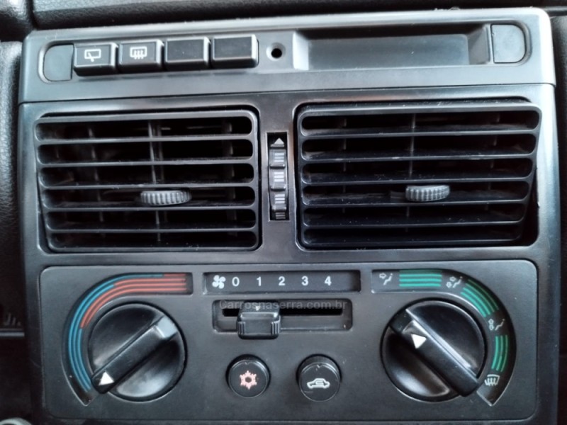 UNO 1.0 IE MILLE EX 8V GASOLINA 4P MANUAL - 1997 - TRêS COROAS