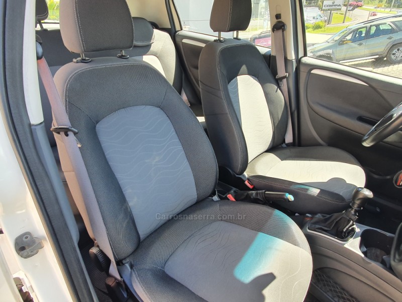 PUNTO 1.6 ESSENCE 16V FLEX 4P MANUAL - 2016 - FARROUPILHA