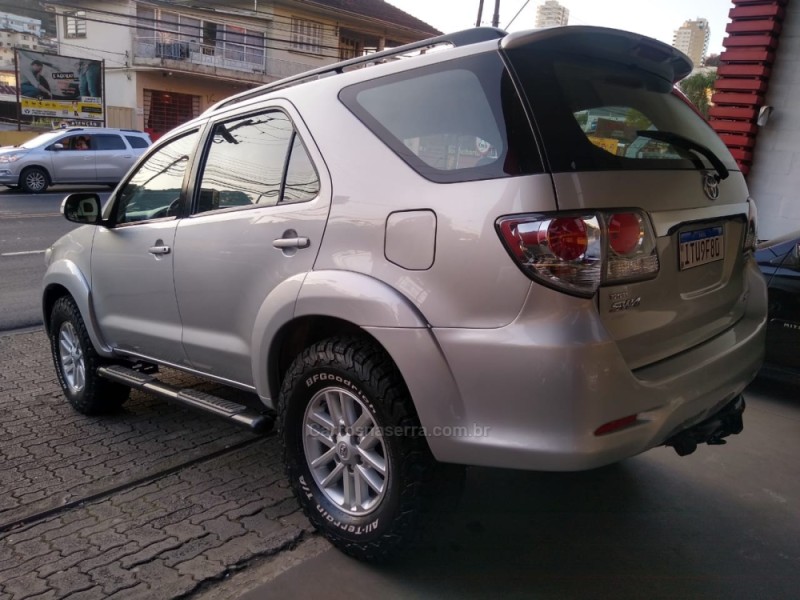 HILUX SW4 3.0 SRV 4X4 16V TURBO INTERCOOLER DIESEL 4P AUTOMÁTICO - 2013 - CAXIAS DO SUL