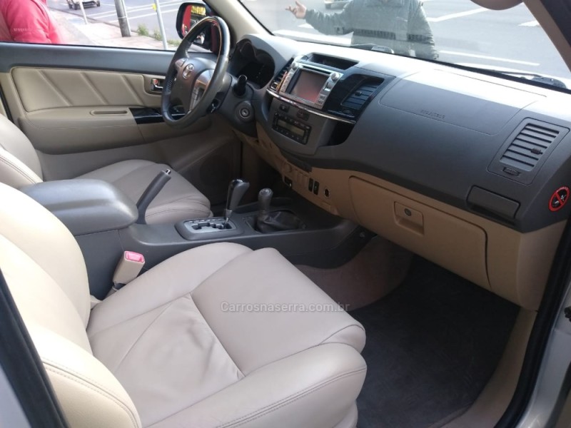 HILUX SW4 3.0 SRV 4X4 16V TURBO INTERCOOLER DIESEL 4P AUTOMÁTICO - 2013 - CAXIAS DO SUL