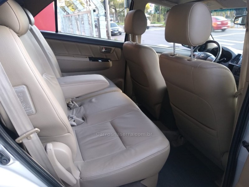 HILUX SW4 3.0 SRV 4X4 16V TURBO INTERCOOLER DIESEL 4P AUTOMÁTICO - 2013 - CAXIAS DO SUL