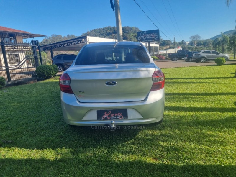 KA + 1.0 SE PLUS 12V FLEX 4P MANUAL - 2018 - BOM PRINCíPIO