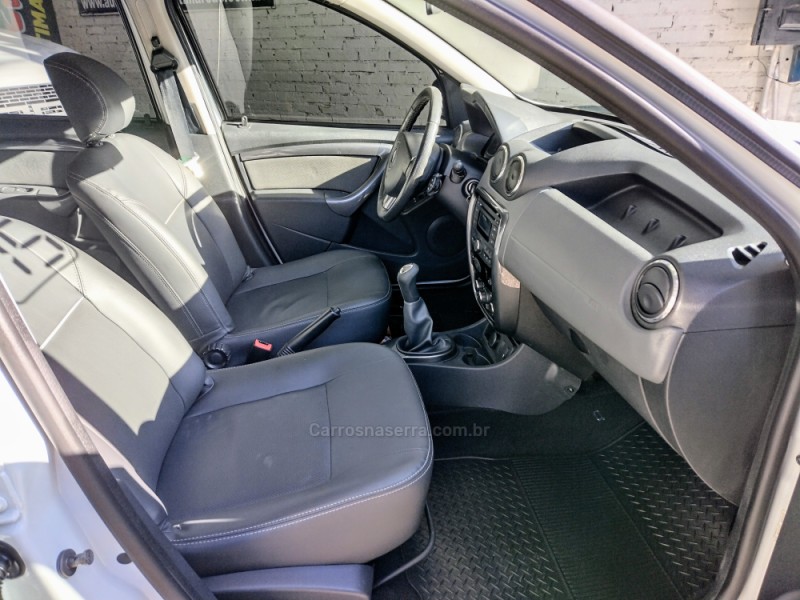 DUSTER 1.6 DYNAMIQUE 4X2 16V FLEX 4P MANUAL - 2015 - CAXIAS DO SUL