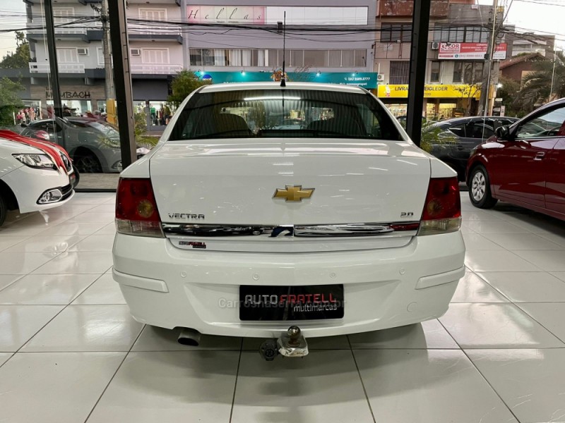 VECTRA 2.0 MPFI EXPRESSION 8V 140CV FLEX 4P MANUAL - 2010 - SãO LEOPOLDO