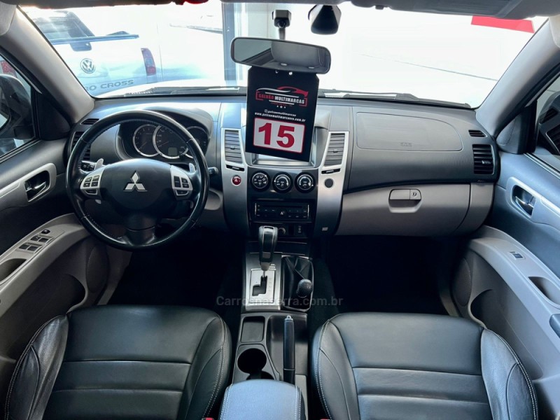 PAJERO DAKAR 3.2 HPE S 4X4 7 LUGARES 16V TURBO INTERCOOLER DIESEL 4P AUTOMÁTICO - 2015 - CAXIAS DO SUL