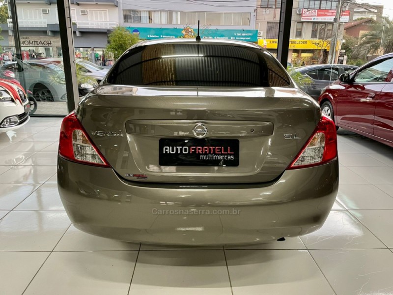 VERSA 1.6 16V FLEX SL 4P MANUAL - 2013 - SãO LEOPOLDO