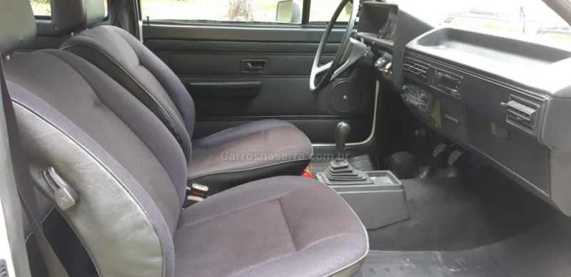 VOYAGE 1.6 LS 8V ÁLCOOL 2P MANUAL - 1995 - CANELA