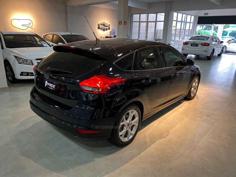 FOCUS 2.0 SE PLUS 16V FLEX 4P AUTOMÁTICO - 2018 - CAXIAS DO SUL