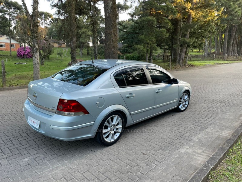 VECTRA 2.0 MPFI ELEGANCE 8V 140CV FLEX 4P MANUAL - 2006 - CAXIAS DO SUL