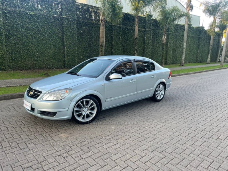 VECTRA 2.0 MPFI ELEGANCE 8V 140CV FLEX 4P MANUAL