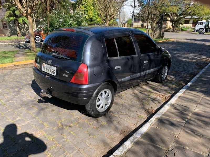 CLIO 1.6 RT 16V GASOLINA 4P MANUAL - 2003 - FARROUPILHA