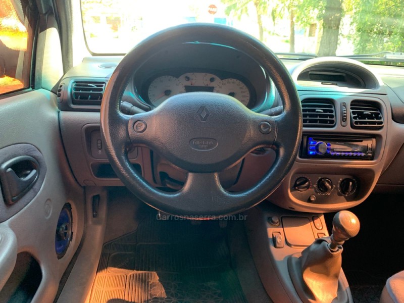 CLIO 1.6 RT 16V GASOLINA 4P MANUAL - 2003 - FARROUPILHA