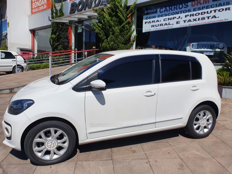 UP 1.0 MPI HIGH UP 12V FLEX 4P AUTOMATIZADO - 2015 - FARROUPILHA