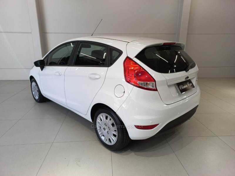 FIESTA 1.5 S HATCH 16V FLEX 4P MANUAL - 2015 - FLORES DA CUNHA