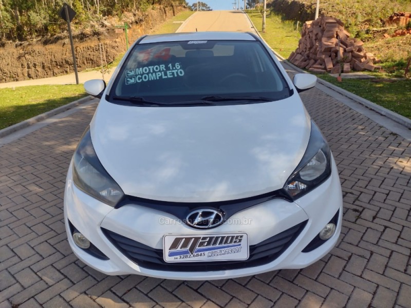 HB20S 1.6 COMFORT PLUS 16V FLEX 4P MANUAL - 2014 - CANELA