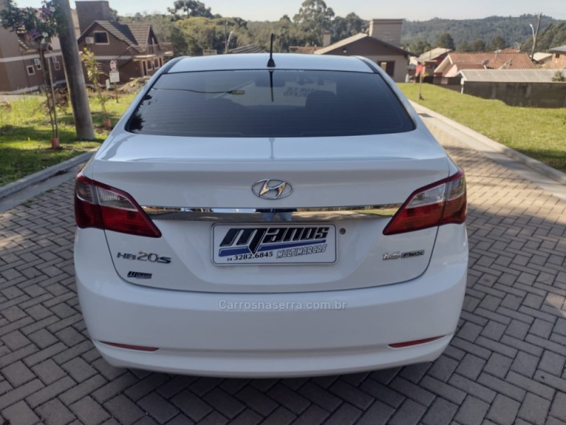 HB20S 1.6 COMFORT PLUS 16V FLEX 4P MANUAL - 2014 - CANELA
