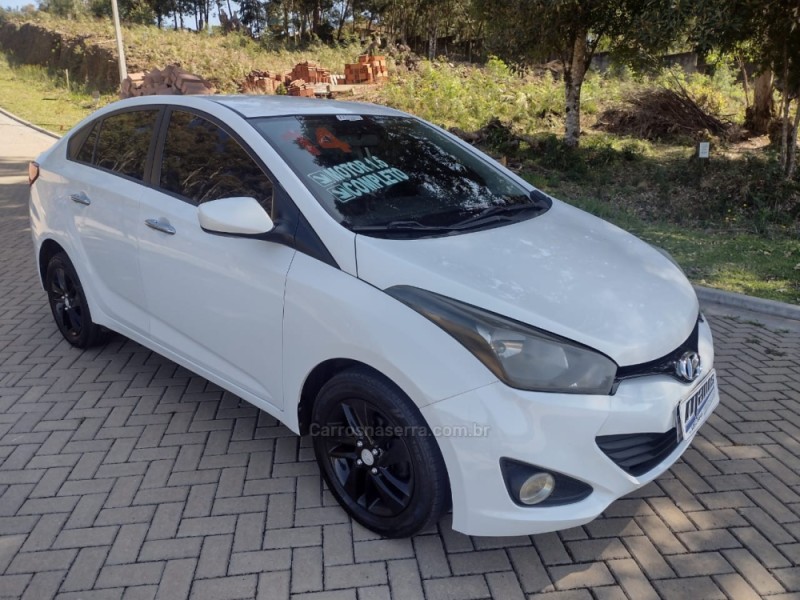 HB20S 1.6 COMFORT PLUS 16V FLEX 4P MANUAL - 2014 - CANELA